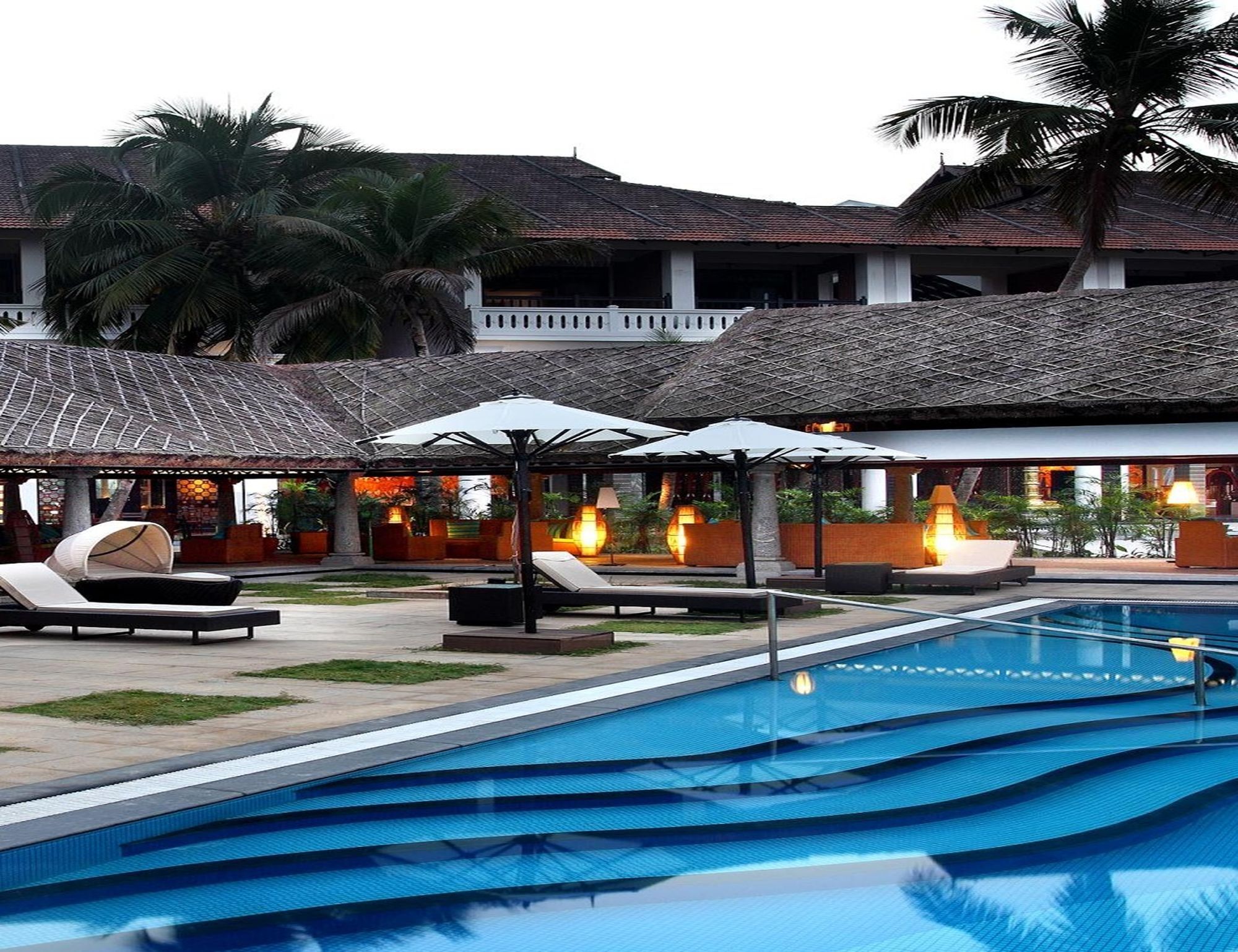 Vasundhara Sarovar Premiere Alappuzha Екстериор снимка