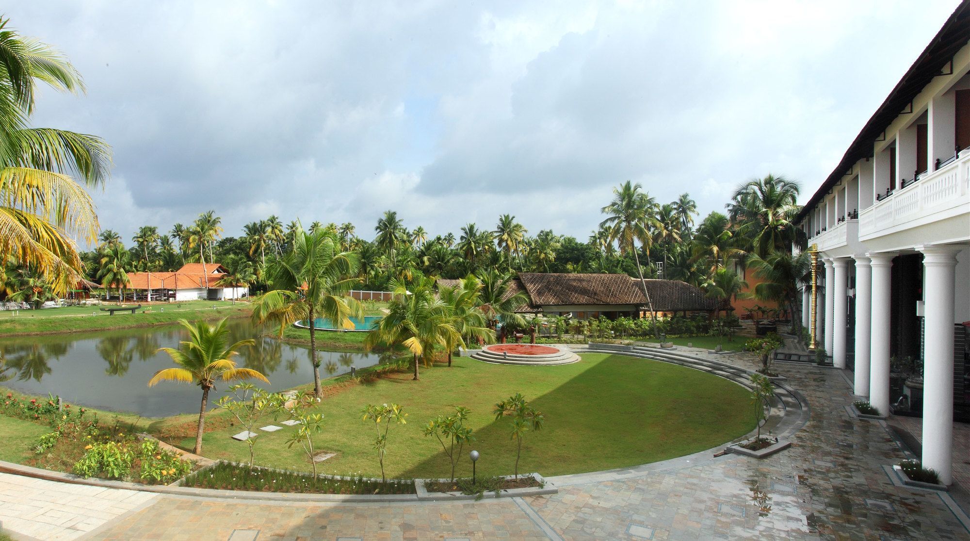 Vasundhara Sarovar Premiere Alappuzha Екстериор снимка